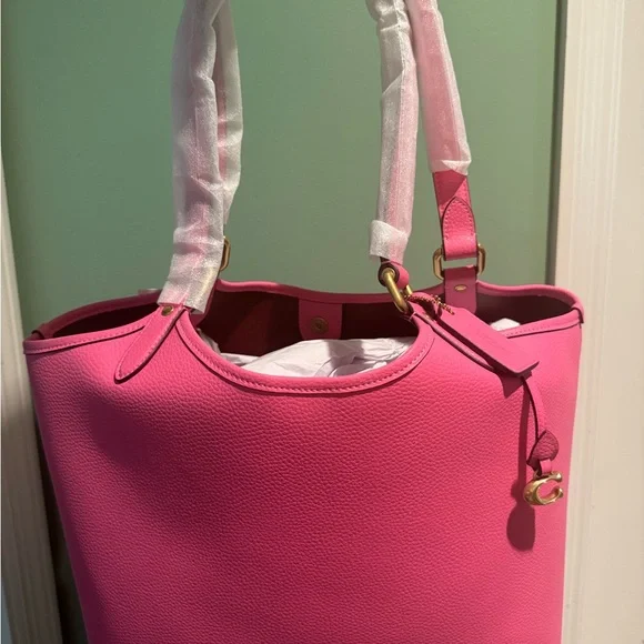 NWT - COACH Polished Pebble Leather Day Tote Petunia One Size - Picture 3 of 11